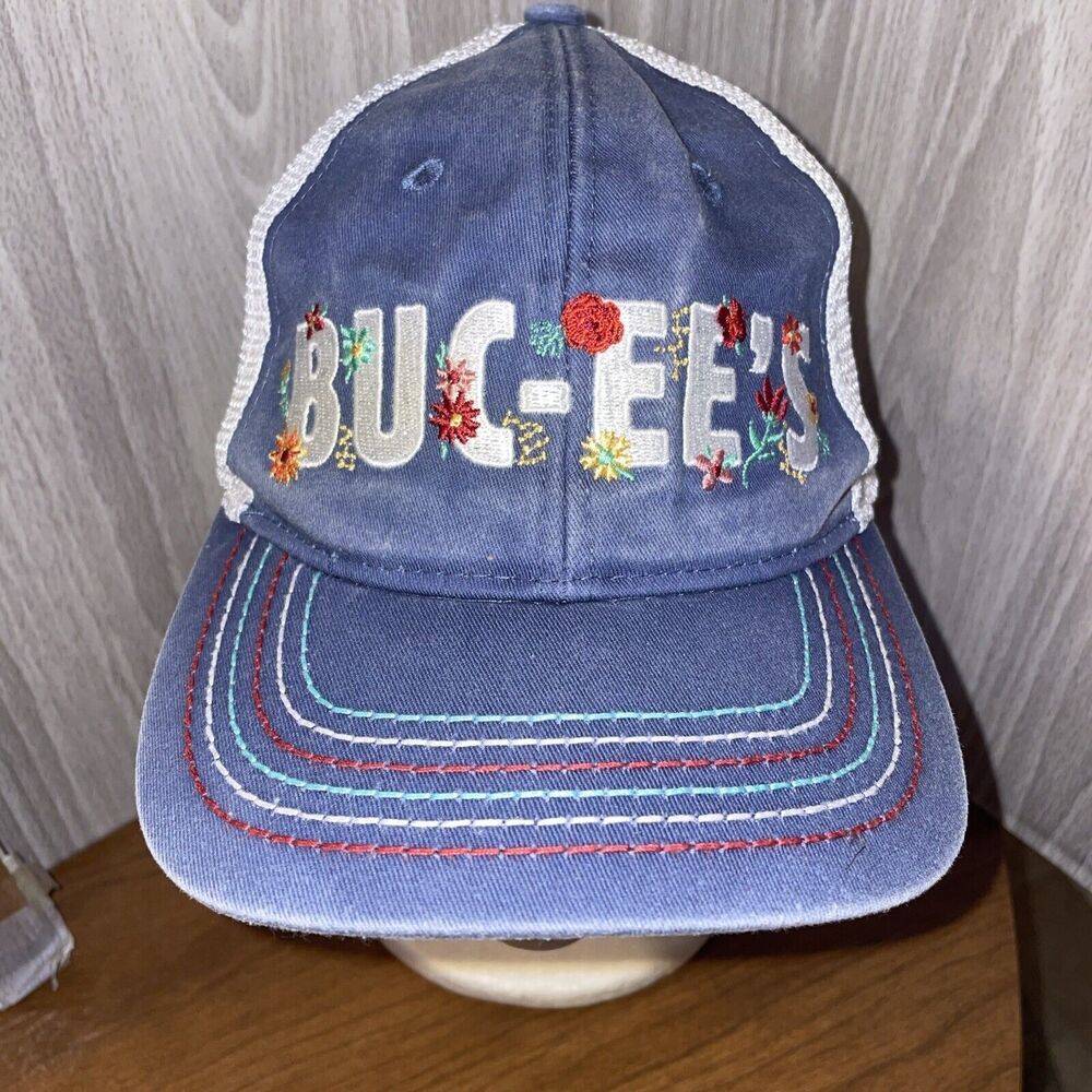 Buc-ee's Trucker Hat Women's Floral Stonewash Blue White Adjustable Mesh
